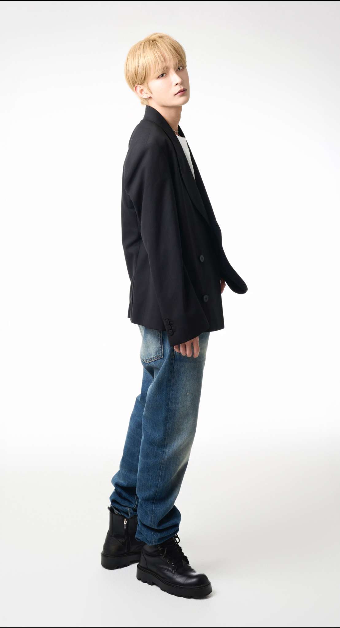 Kang Hyunwoo studio visual